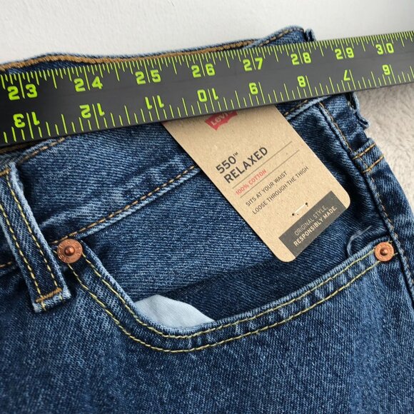 NWT Levi's Men's Jeans Size 58x30 550 Relaxed Fit Straight Leg Blue Denim Casual - Picture 5 of 16